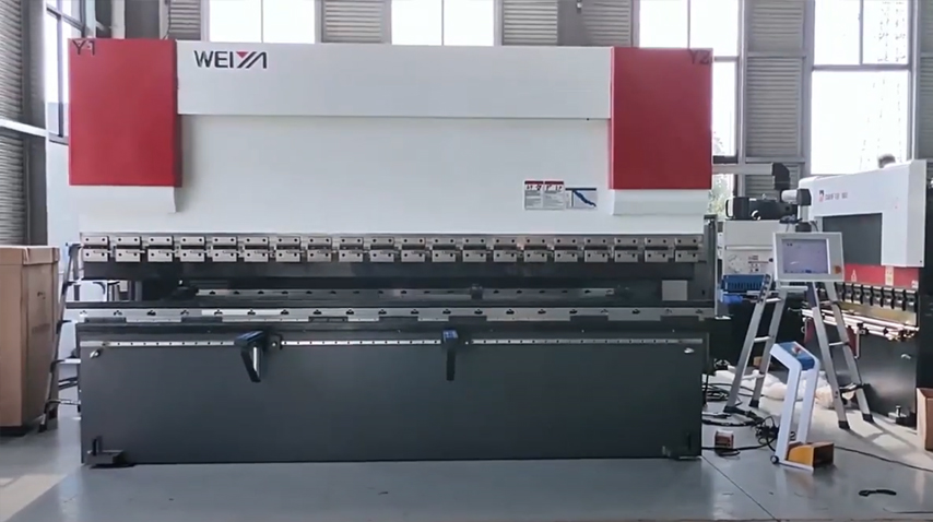 WEIYA WYP67K Series 130-ton 4000mm CNC Press Brake